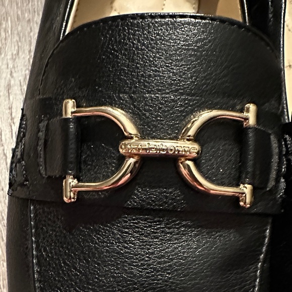 Liz Claiborne Black Loafers with Gold Buckle - Picture 4 of 7
